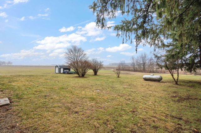 3212 E 400 S, La Porte, IN 46350