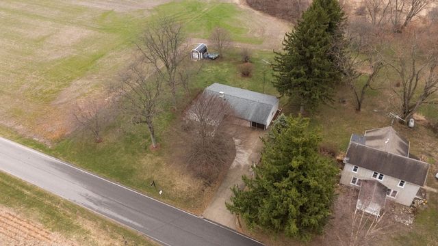 3212 E 400 S, La Porte, IN 46350