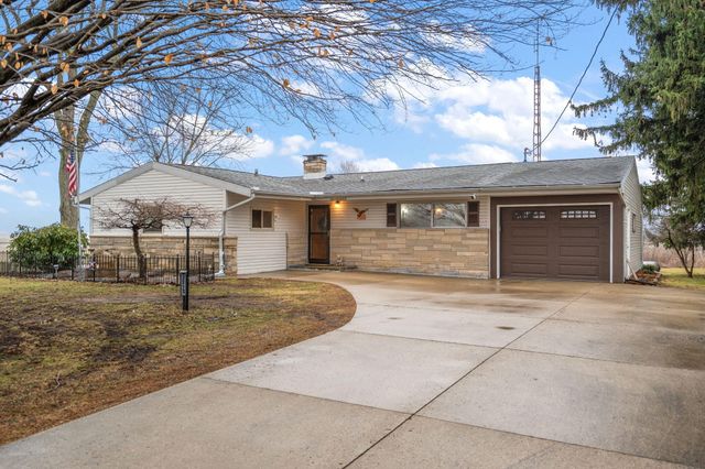 3212 E 400 S, La Porte, IN 46350