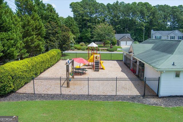 2683 Lake Park Bend, Acworth, GA 30101