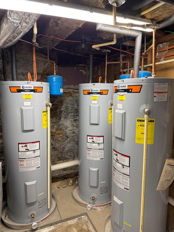 Image 16 of property listing at 33 E 3RD ST, Frederick, MD 21701