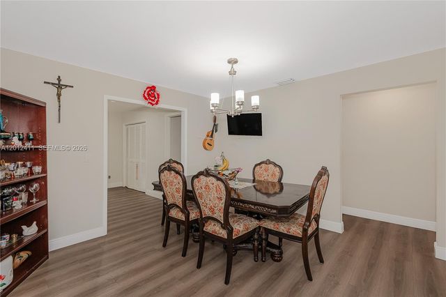 395 W 39th Pl, Hialeah, FL 33012