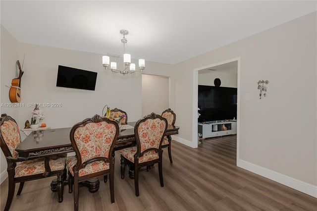 395 W 39th Pl, Hialeah, FL 33012