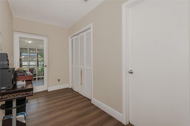395 W 39th Pl, Hialeah, FL 33012