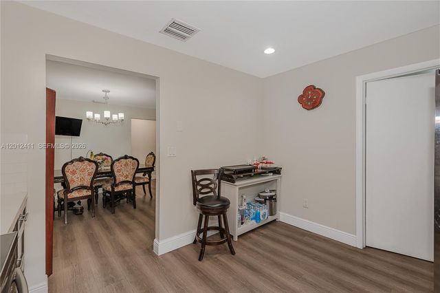 395 W 39th Pl, Hialeah, FL 33012
