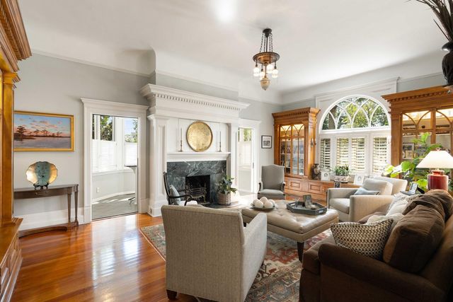 22 Rutledge Avenue, Charleston, SC 29401