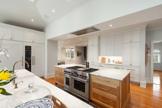 22 Rutledge Avenue, Charleston, SC 29401