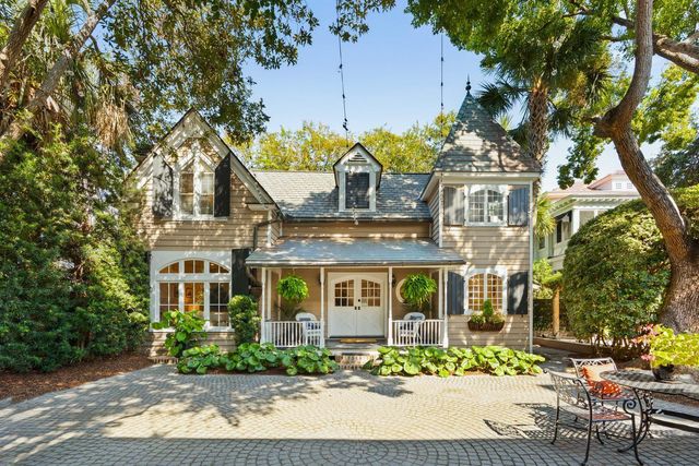 22 Rutledge Avenue, Charleston, SC 29401