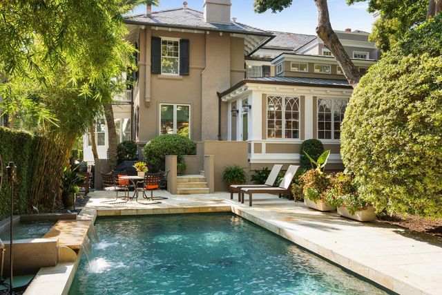 22 Rutledge Avenue, Charleston, SC 29401