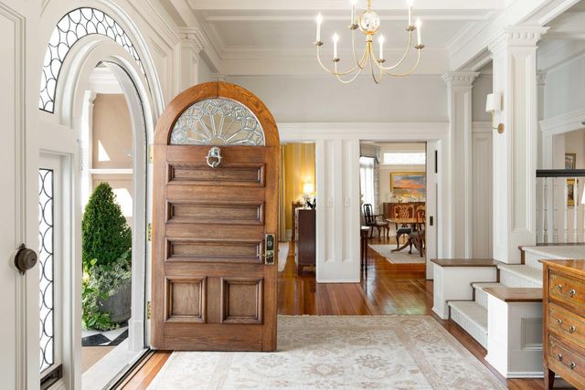 22 Rutledge Avenue, Charleston, SC 29401