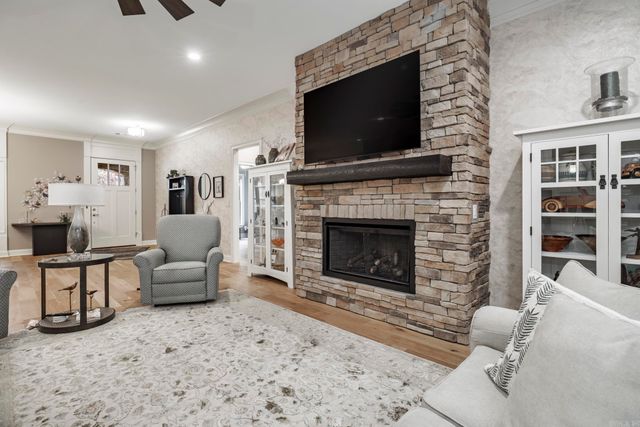 20 Siega Lane, Hot Springs Village, AR 71909