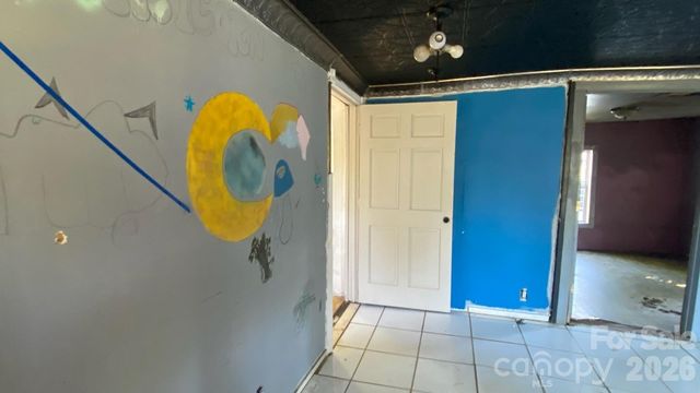 2112 Harpertown Circle, Lenoir, NC 28645