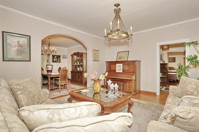 2 Westend Avenue, Nyack, NY 10960