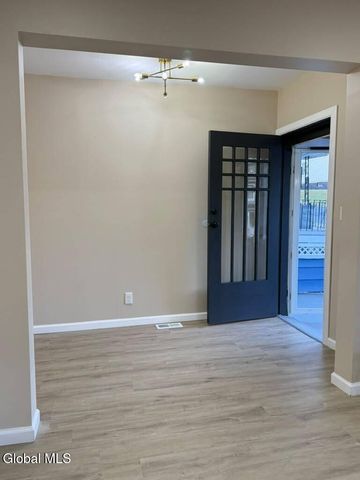 12 Lomasney Avenue, Schenectady, NY 12308