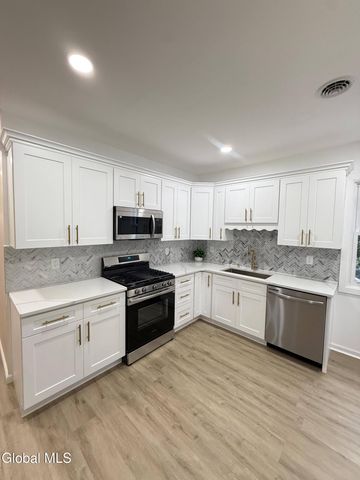 12 Lomasney Avenue, Schenectady, NY 12308