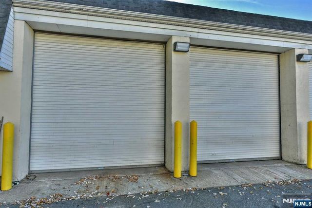 11 Birch Street, Midland Park, NJ 07432