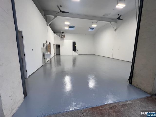 11 Birch Street, Midland Park, NJ 07432