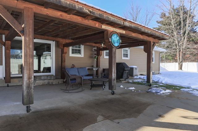 2 Denise Street, Nashua, NH 03063