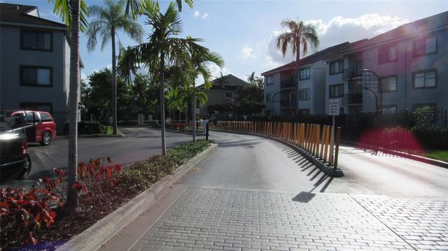 9166 W Atlantic Blvd 1624, Coral Springs, FL 33071