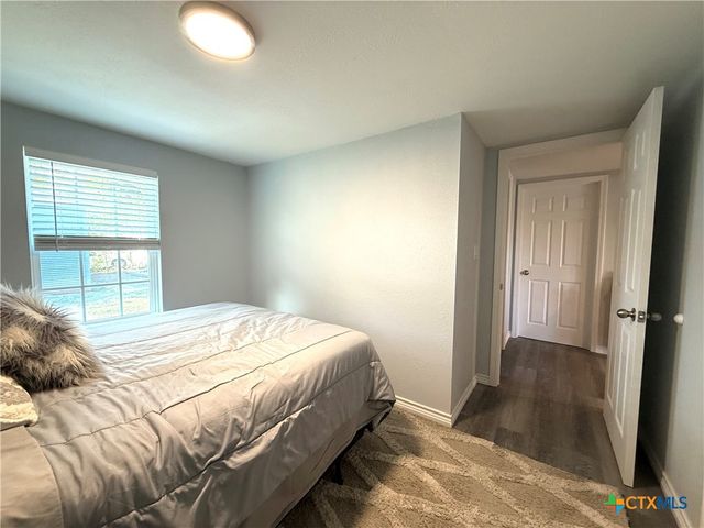 8 Marshall Road, Port Lavaca, TX 77979