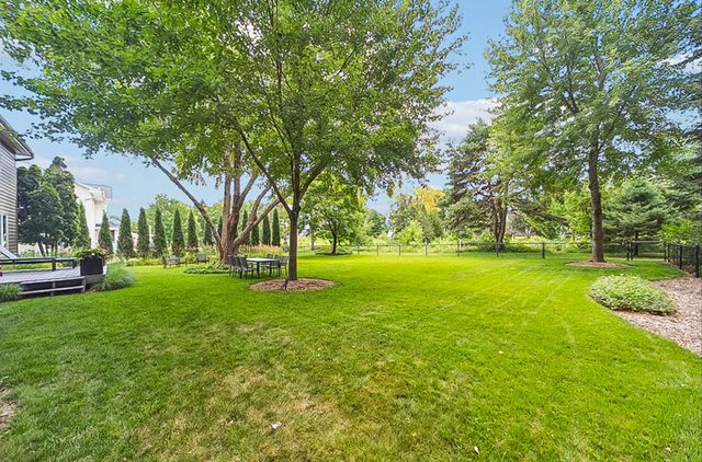 6035 Nottingham Drive, Johnston, IA 50131