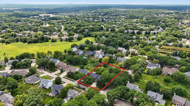 6035 Nottingham Drive, Johnston, IA 50131
