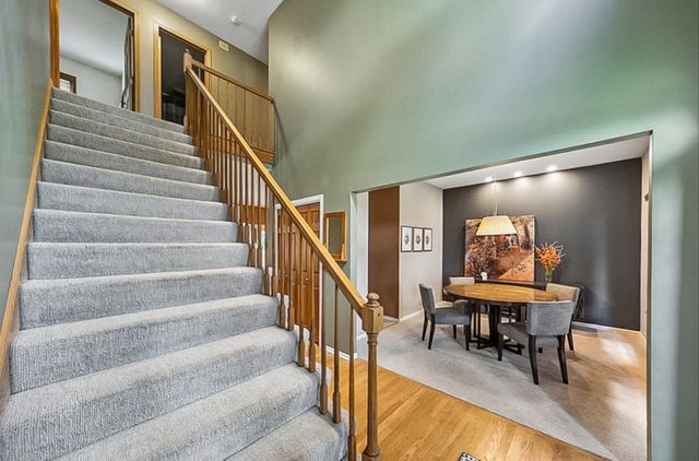 6035 Nottingham Drive, Johnston, IA 50131