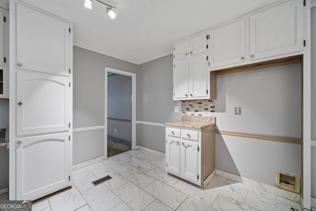 1875 Oak Road, Snellville, GA 30078