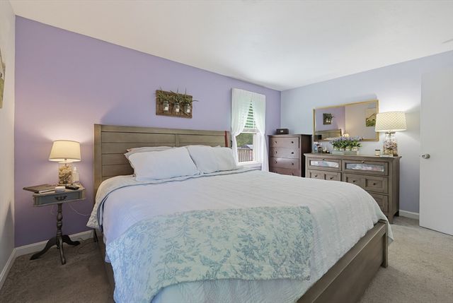 29 Tide Meadows Dr, Berkley, MA 02779