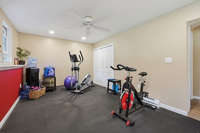 29 Tide Meadows Dr, Berkley, MA 02779