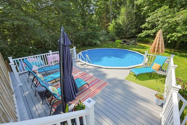 29 Tide Meadows Dr, Berkley, MA 02779