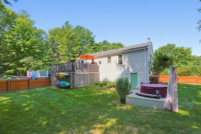 29 Tide Meadows Dr, Berkley, MA 02779