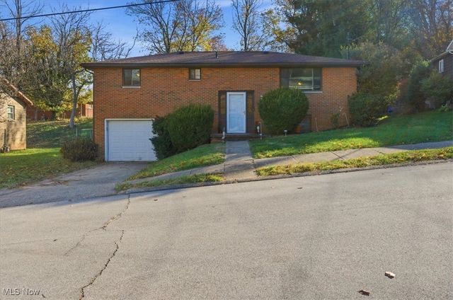 2709 Division Street Extension, Parkersburg, WV 26101