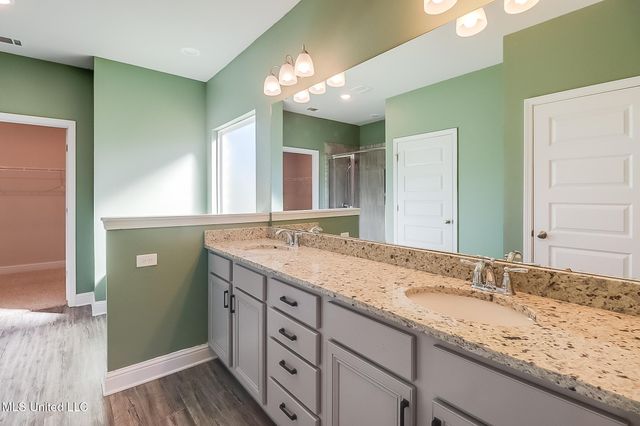 7081 Glen Eagle Drive, Biloxi, MS 39532