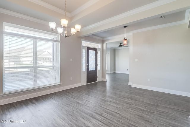 7081 Glen Eagle Drive, Biloxi, MS 39532