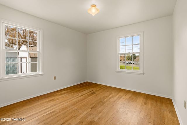 3102 Summitview Ave, Yakima, WA 98902