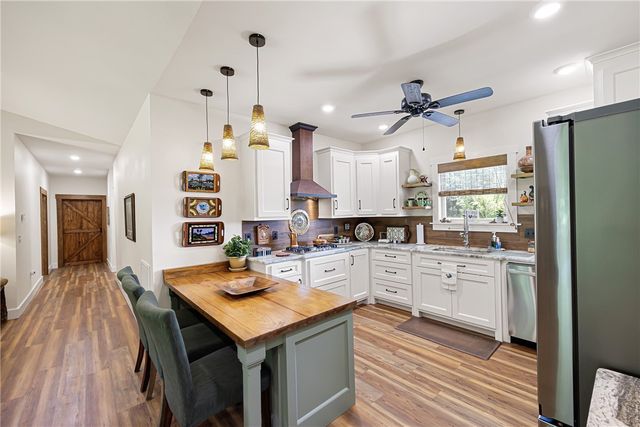 10864 Water Plant Road, Dardanelle, AR 72834