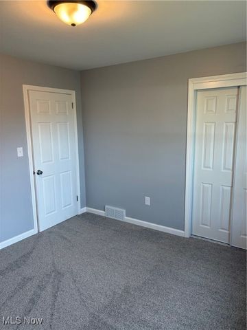 4135 Leavitt Drive NW, Warren, OH 44485