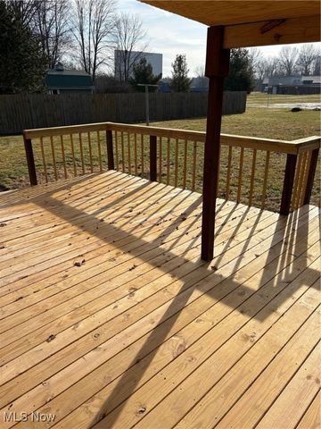 4135 Leavitt Drive NW, Warren, OH 44485