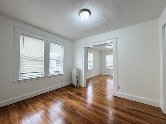 8 Kent St 1R, Quincy, MA 02169