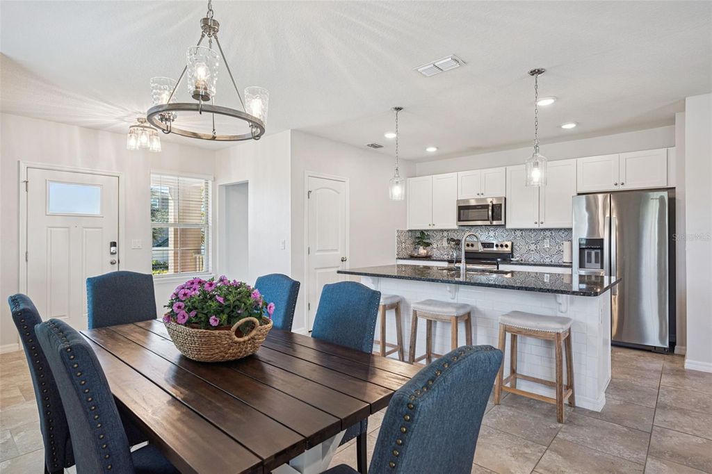 Image 11 of property listing at 16156 ARBOR CREST ALLEY, Winter Garden, FL 34787