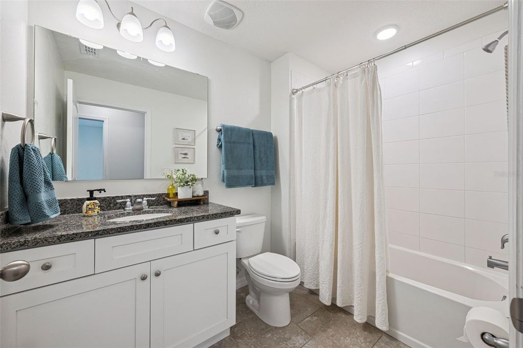 Image 28 of property listing at 16156 ARBOR CREST ALLEY, Winter Garden, FL 34787