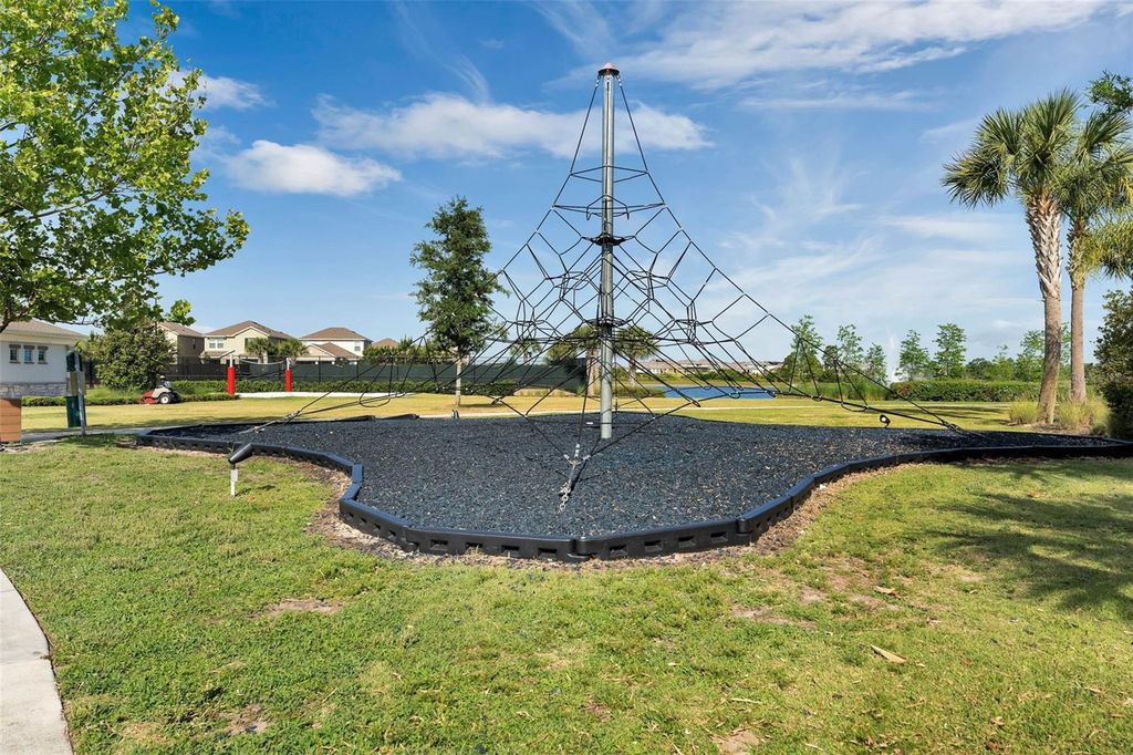 Image 73 of property listing at 16156 ARBOR CREST ALLEY, Winter Garden, FL 34787