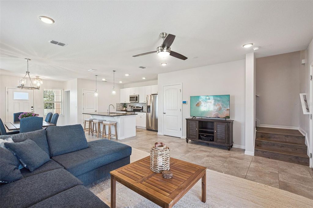 Image 9 of property listing at 16156 ARBOR CREST ALLEY, Winter Garden, FL 34787