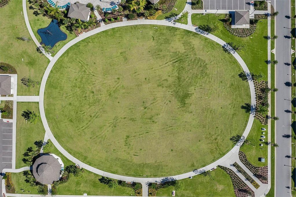 Image 91 of property listing at 16156 ARBOR CREST ALLEY, Winter Garden, FL 34787