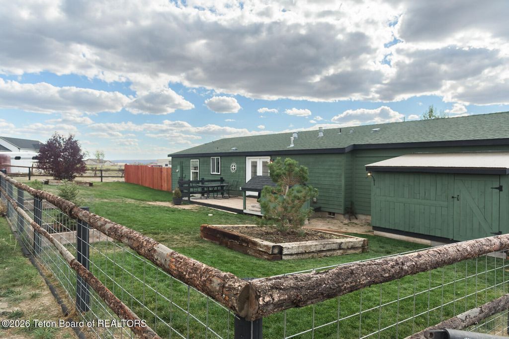 5 WILD WEST Place, Pinedale, WY 82941 photo 4