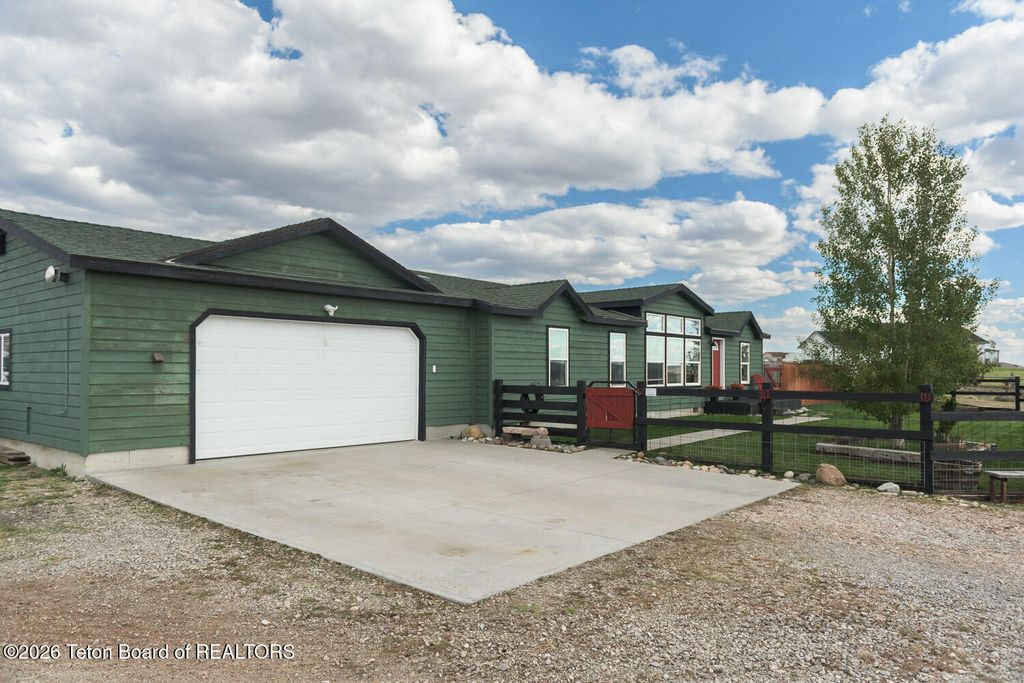 5 WILD WEST Place, Pinedale, WY 82941 photo 5