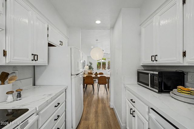 4425 E HUBBELL Street 98, Phoenix, AZ 85008