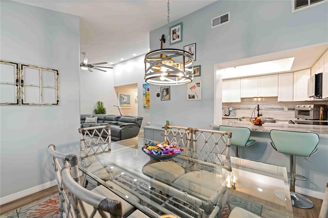 738 SORRENTO INLET 738, Nokomis, FL 34275