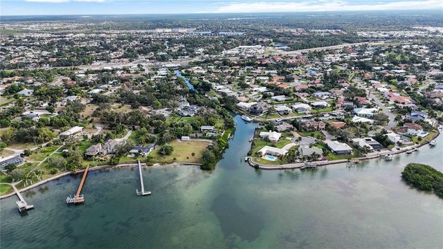 738 SORRENTO INLET 738, Nokomis, FL 34275